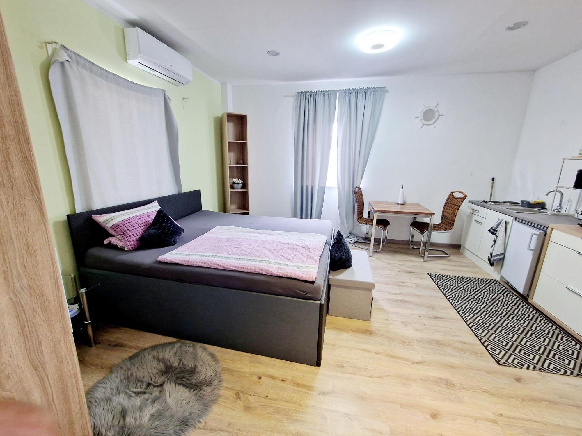 Ruhiges 1 Zimmer Apartment in Herzogenaurach Exterior foto